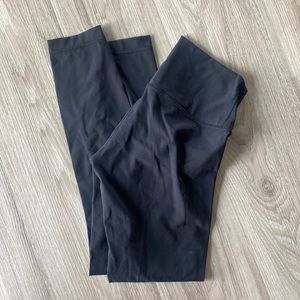 Black wunder unders size 4